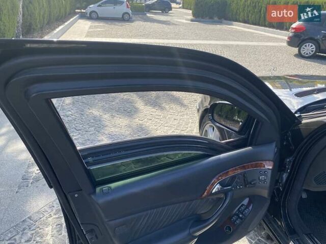 Чорний Мерседес С Клас, об'ємом двигуна 5.51 л та пробігом 114 тис. км за 29999 $, фото 8 на Automoto.ua