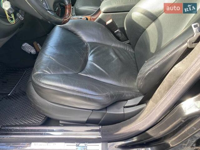 Чорний Мерседес С Клас, об'ємом двигуна 5.51 л та пробігом 114 тис. км за 29999 $, фото 4 на Automoto.ua