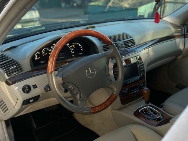 Мерседес С Класс 2004 в Диканьке на Automoto.ua Черный Мерседес С Класс, объемом двигателя 5 л и пробегом 290 тыс. км за 6000 $, фото 4 на Automoto.ua