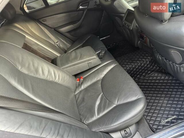 Черный Мерседес С Класс, объемом двигателя 5 л и пробегом 285 тыс. км за 7999 $, фото 43 на Automoto.ua