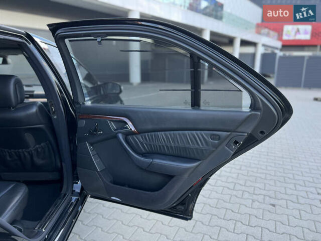 Черный Мерседес С Класс, объемом двигателя 5 л и пробегом 413 тыс. км за 7500 $, фото 27 на Automoto.ua