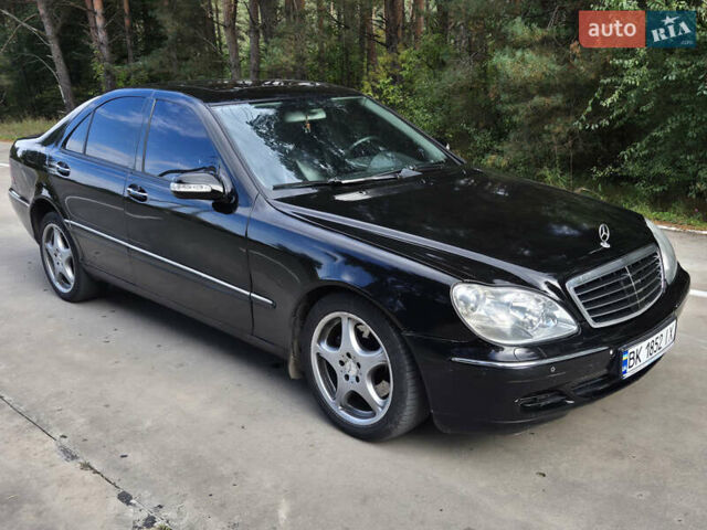 Мерседес С Клас 2004 у Славуте на Automoto.ua Чорний Мерседес С Клас, об'ємом двигуна 3.22 л та пробігом 320 тис. км за 4950 $, фото 1 на Automoto.ua