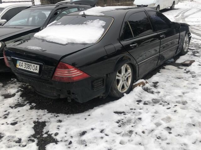 Черный Мерседес С Класс, объемом двигателя 0 л и пробегом 500 тыс. км за 1800 $, фото 2 на Automoto.ua