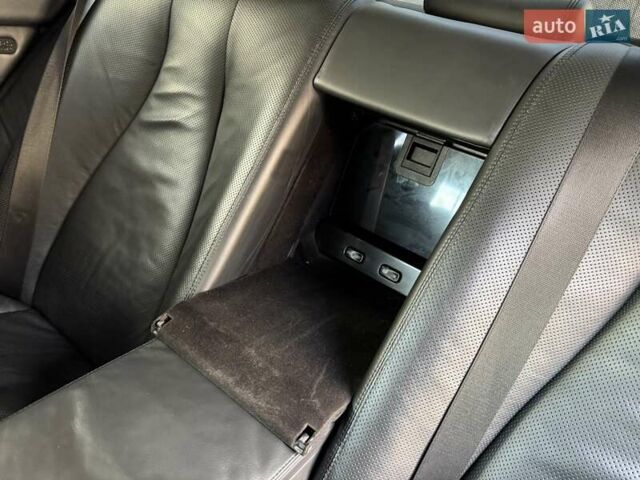 Черный Мерседес С Класс, объемом двигателя 5 л и пробегом 285 тыс. км за 7999 $, фото 35 на Automoto.ua