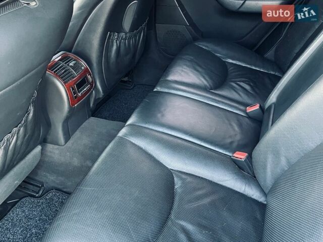 Черный Мерседес С Класс, объемом двигателя 5 л и пробегом 230 тыс. км за 9800 $, фото 9 на Automoto.ua