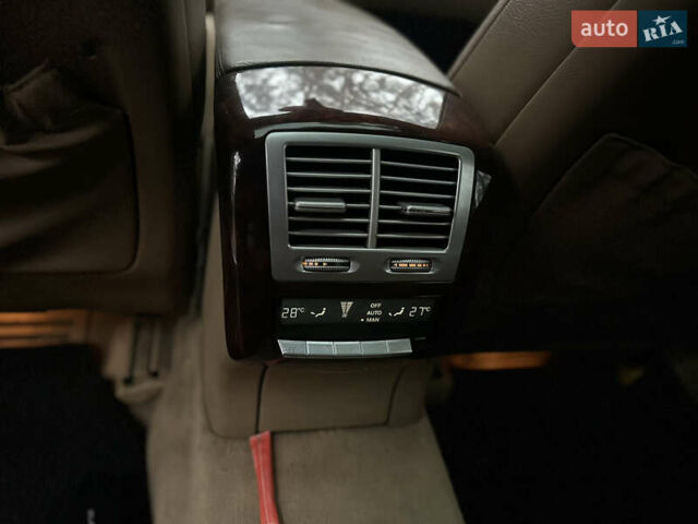 Черный Мерседес С Класс, объемом двигателя 3.5 л и пробегом 300 тыс. км за 6999 $, фото 21 на Automoto.ua