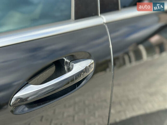 Черный Мерседес С Класс, объемом двигателя 5.5 л и пробегом 299 тыс. км за 9500 $, фото 8 на Automoto.ua