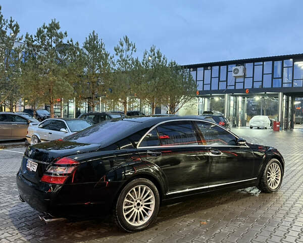 Чорний Мерседес С Клас, об'ємом двигуна 5.5 л та пробігом 330 тис. км за 7350 $, фото 6 на Automoto.ua