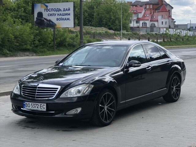 Черный Мерседес С Класс, объемом двигателя 3.5 л и пробегом 300 тыс. км за 11500 $, фото 1 на Automoto.ua