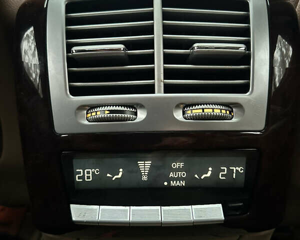 Черный Мерседес С Класс, объемом двигателя 3.5 л и пробегом 300 тыс. км за 6999 $, фото 23 на Automoto.ua