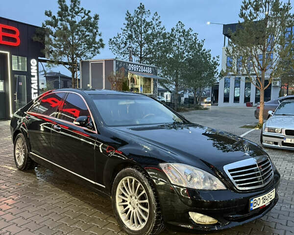 Чорний Мерседес С Клас, об'ємом двигуна 5.5 л та пробігом 330 тис. км за 7350 $, фото 2 на Automoto.ua