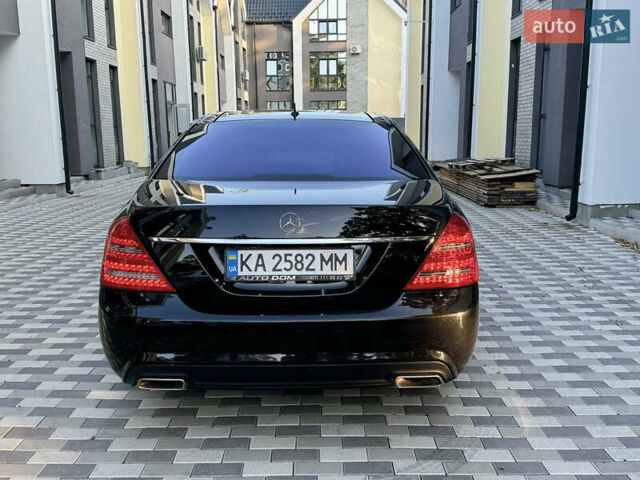 Черный Мерседес С Класс, объемом двигателя 5.46 л и пробегом 301 тыс. км за 13000 $, фото 11 на Automoto.ua