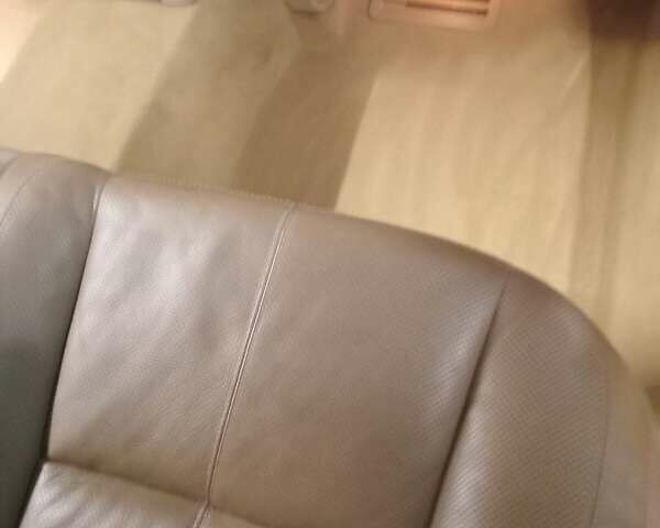 Черный Мерседес С Класс, объемом двигателя 3.5 л и пробегом 285 тыс. км за 11500 $, фото 13 на Automoto.ua