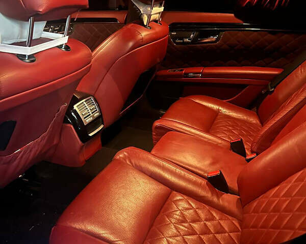 Чорний Мерседес С Клас, об'ємом двигуна 5.46 л та пробігом 419 тис. км за 8300 $, фото 14 на Automoto.ua