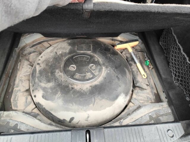 Чорний Мерседес С Клас, об'ємом двигуна 3.5 л та пробігом 207 тис. км за 8999 $, фото 2 на Automoto.ua