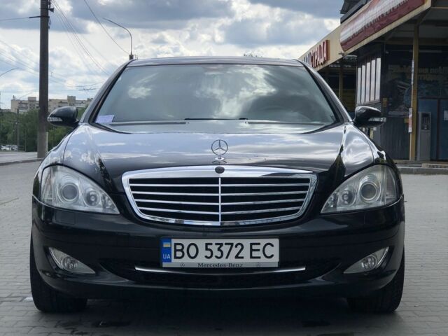 Черный Мерседес С Класс, объемом двигателя 3.5 л и пробегом 300 тыс. км за 11500 $, фото 2 на Automoto.ua
