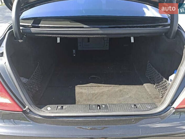 Чорний Мерседес С Клас, об'ємом двигуна 5.5 л та пробігом 298 тис. км за 11999 $, фото 7 на Automoto.ua