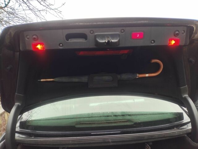 Чорний Мерседес С Клас, об'ємом двигуна 3.5 л та пробігом 207 тис. км за 8999 $, фото 1 на Automoto.ua