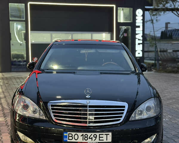 Чорний Мерседес С Клас, об'ємом двигуна 5.5 л та пробігом 330 тис. км за 7350 $, фото 1 на Automoto.ua