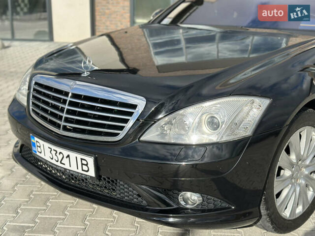 Черный Мерседес С Класс, объемом двигателя 5.5 л и пробегом 299 тыс. км за 9500 $, фото 6 на Automoto.ua
