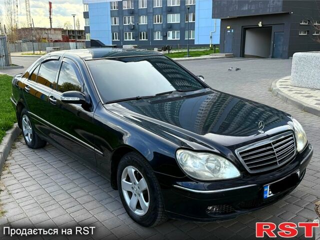 Чорний Мерседес С Клас, об'ємом двигуна 3.2 л та пробігом 350 тис. км за 6650 $, фото 2 на Automoto.ua