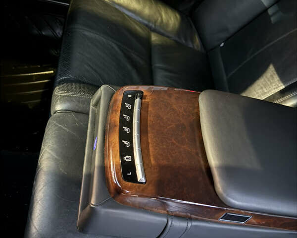 Чорний Мерседес С Клас, об'ємом двигуна 5.5 л та пробігом 330 тис. км за 7350 $, фото 14 на Automoto.ua