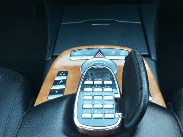 Черный Мерседес С Класс, объемом двигателя 3.5 л и пробегом 300 тыс. км за 11500 $, фото 12 на Automoto.ua