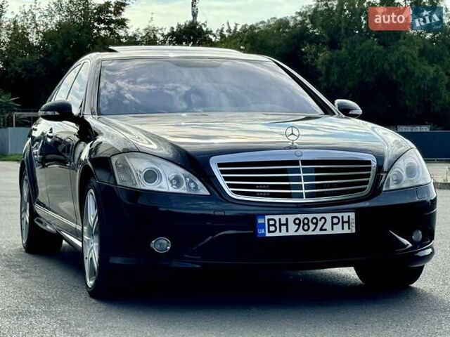 Чорний Мерседес С Клас, об'ємом двигуна 5.46 л та пробігом 241 тис. км за 9999 $, фото 57 на Automoto.ua