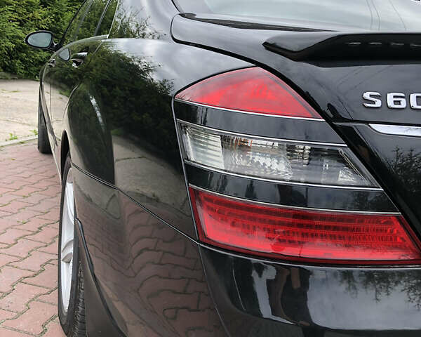 Черный Мерседес С Класс, объемом двигателя 3.5 л и пробегом 390 тыс. км за 11500 $, фото 9 на Automoto.ua