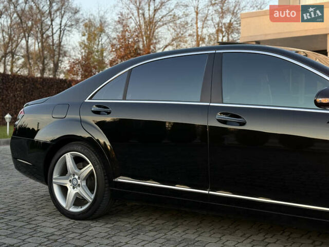 Чорний Мерседес С Клас, об'ємом двигуна 5.46 л та пробігом 224 тис. км за 11200 $, фото 63 на Automoto.ua