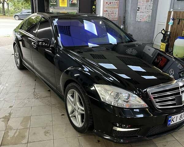 Чорний Мерседес С Клас, об'ємом двигуна 5.46 л та пробігом 320 тис. км за 11900 $, фото 9 на Automoto.ua