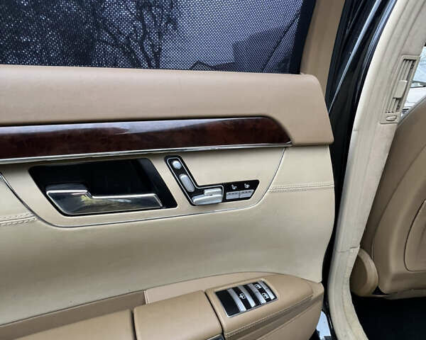 Черный Мерседес С Класс, объемом двигателя 5.46 л и пробегом 241 тыс. км за 5999 $, фото 17 на Automoto.ua