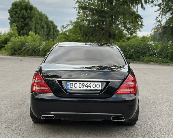 Черный Мерседес С Класс, объемом двигателя 3.5 л и пробегом 265 тыс. км за 11900 $, фото 9 на Automoto.ua