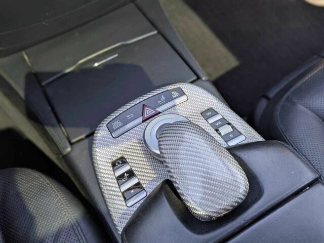 Черный Мерседес С Класс, объемом двигателя 5.5 л и пробегом 217 тыс. км за 10999 $, фото 17 на Automoto.ua