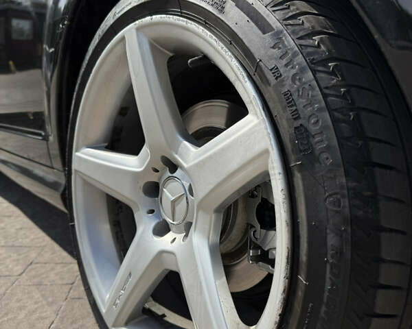 Мерседес С Класс 2006 в Тернополе на Automoto.ua Черный Мерседес С Класс, объемом двигателя 5.5 л и пробегом 346 тыс. км за 10900 $, фото 9 на Automoto.ua