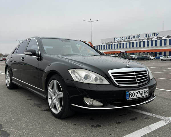 Черный Мерседес С Класс, объемом двигателя 5.5 л и пробегом 248 тыс. км за 13100 $, фото 12 на Automoto.ua