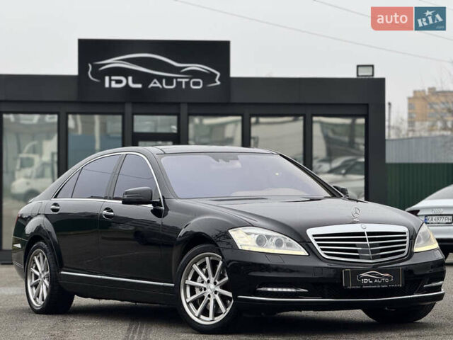Чорний Мерседес С Клас, об'ємом двигуна 5.51 л та пробігом 193 тис. км за 12700 $, фото 7 на Automoto.ua