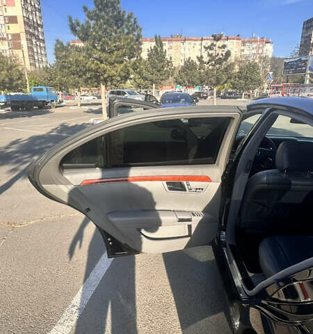 Черный Мерседес С Класс, объемом двигателя 3.5 л и пробегом 196 тыс. км за 9200 $, фото 17 на Automoto.ua