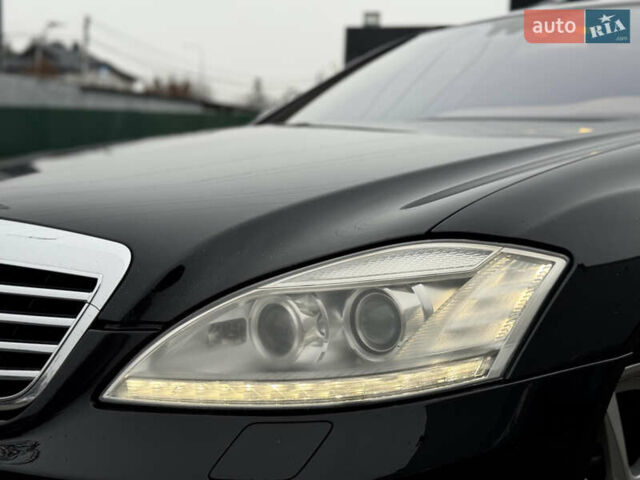 Чорний Мерседес С Клас, об'ємом двигуна 5.51 л та пробігом 193 тис. км за 12700 $, фото 4 на Automoto.ua