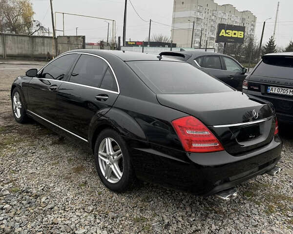 Черный Мерседес С Класс, объемом двигателя 3.5 л и пробегом 395 тыс. км за 8500 $, фото 4 на Automoto.ua