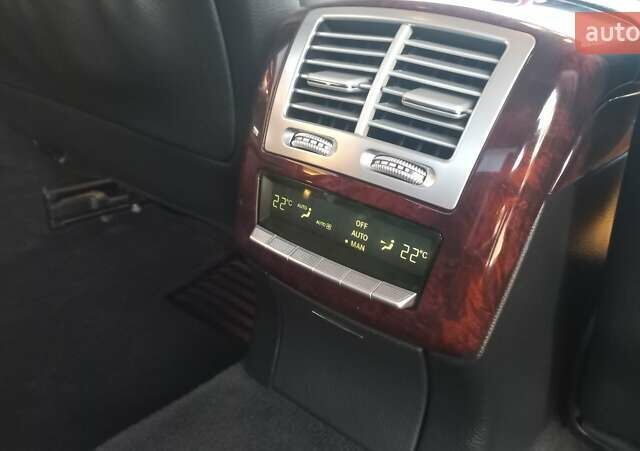 Черный Мерседес С Класс, объемом двигателя 5.5 л и пробегом 415 тыс. км за 9700 $, фото 14 на Automoto.ua