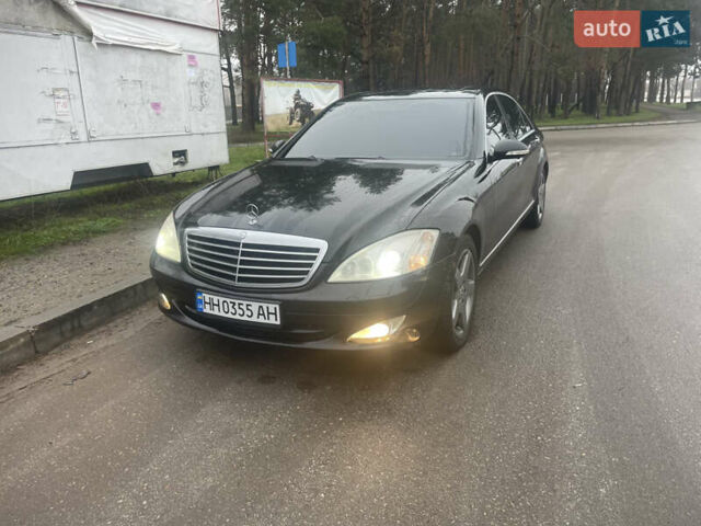 Черный Мерседес С Класс, объемом двигателя 3.5 л и пробегом 246 тыс. км за 11500 $, фото 2 на Automoto.ua