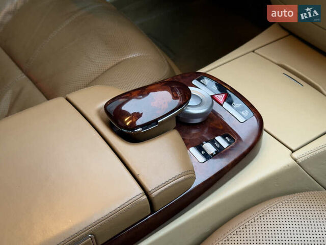 Чорний Мерседес С Клас, об'ємом двигуна 5.51 л та пробігом 193 тис. км за 12700 $, фото 53 на Automoto.ua