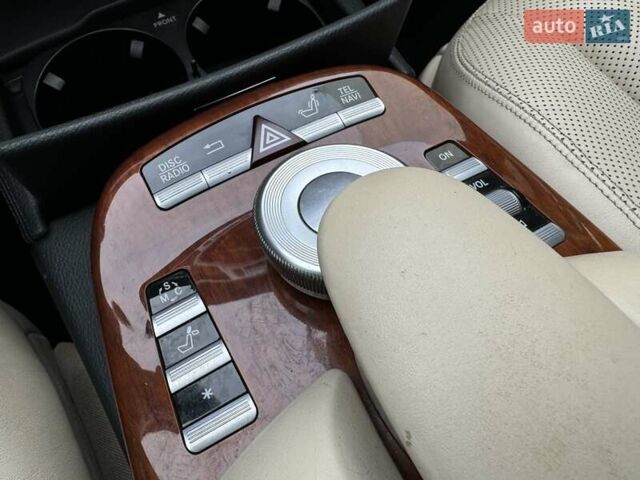 Чорний Мерседес С Клас, об'ємом двигуна 5.46 л та пробігом 241 тис. км за 9999 $, фото 51 на Automoto.ua