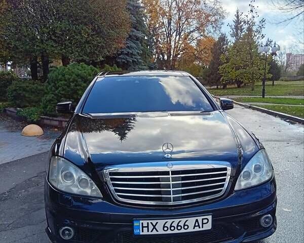 Чорний Мерседес С Клас, об'ємом двигуна 5.5 л та пробігом 235 тис. км за 10999 $, фото 8 на Automoto.ua