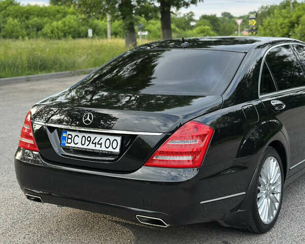 Черный Мерседес С Класс, объемом двигателя 3.5 л и пробегом 265 тыс. км за 11900 $, фото 8 на Automoto.ua