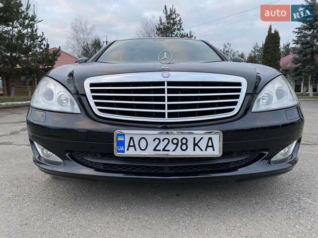 Чорний Мерседес С Клас, об'ємом двигуна 3 л та пробігом 400 тис. км за 10000 $, фото 18 на Automoto.ua