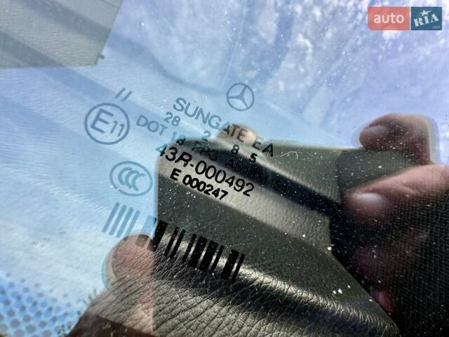 Чорний Мерседес С Клас, об'ємом двигуна 5.46 л та пробігом 241 тис. км за 9999 $, фото 48 на Automoto.ua