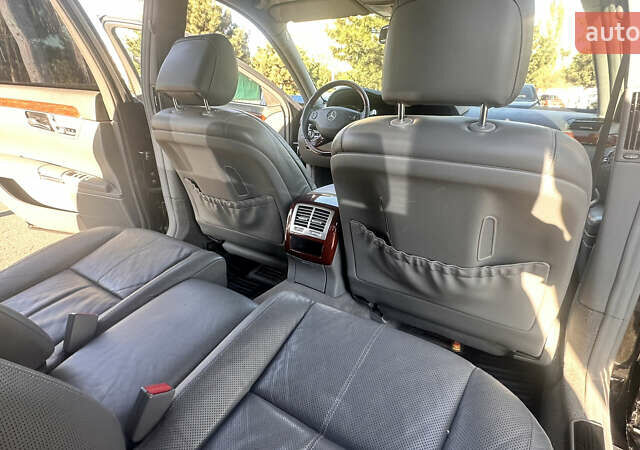 Черный Мерседес С Класс, объемом двигателя 3.5 л и пробегом 196 тыс. км за 9200 $, фото 23 на Automoto.ua