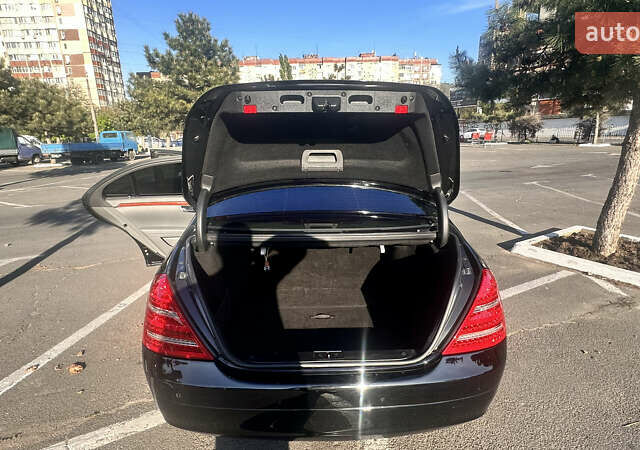 Черный Мерседес С Класс, объемом двигателя 3.5 л и пробегом 196 тыс. км за 9200 $, фото 18 на Automoto.ua
